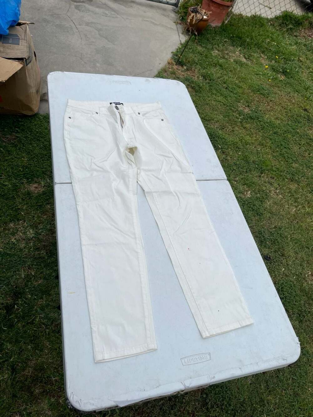 Buffalo David Bitton Mid-Rise Stretch Skinny Ankle Grazer White Jeans Size 4/27